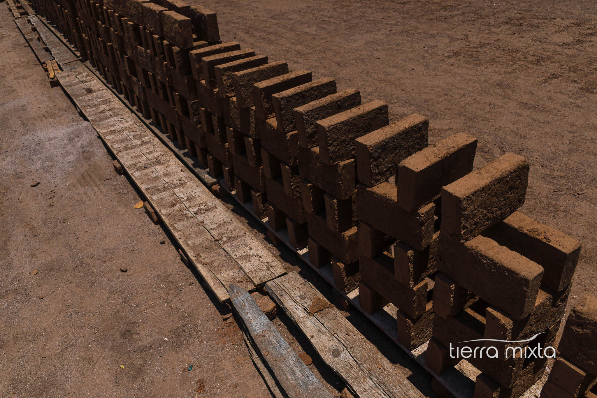 Ladrillos_Tierra Mixta_2020_Cristian Herrera_16